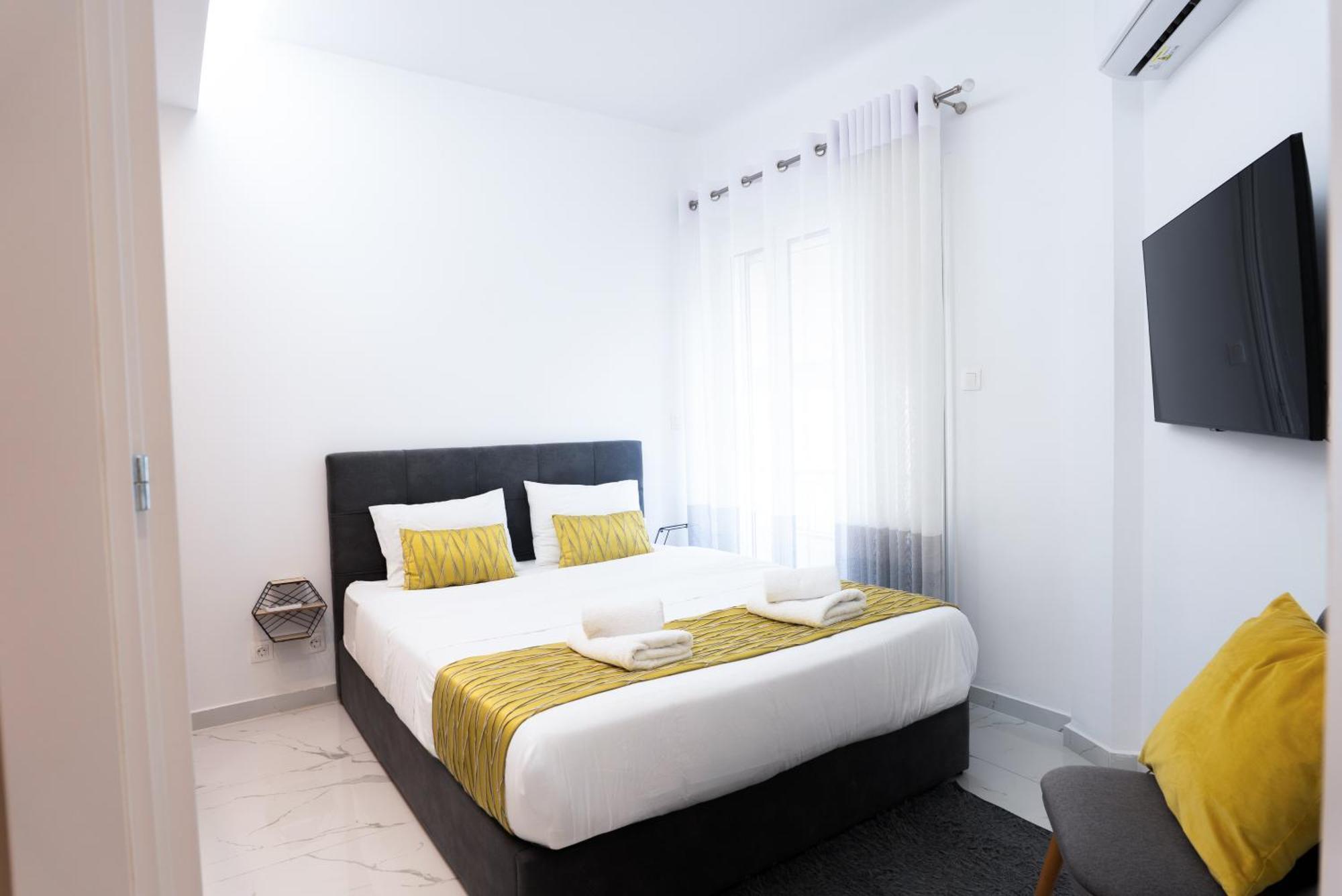 Apartment Paradise+ With Jacuzzi In The Heart Of Athens! *