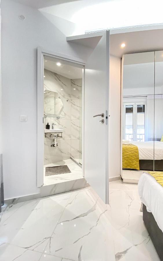 Apartment Paradise+ With Jacuzzi In The Heart Of Athens! Athens